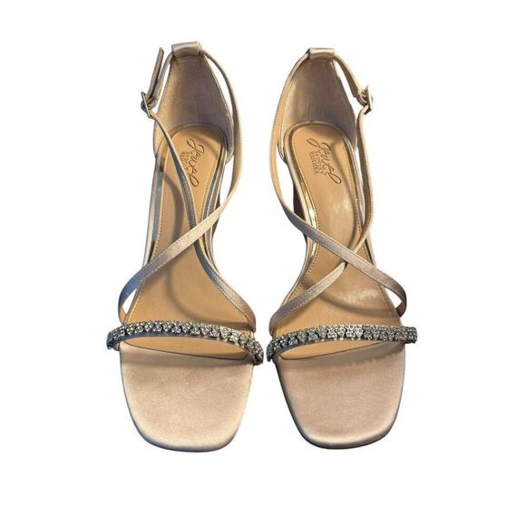 Jewel Badgley Mischka NEW Adelynn Perfect Simplicity Wedge Heel Champagne 9 Hoco - Picture 2 of 10